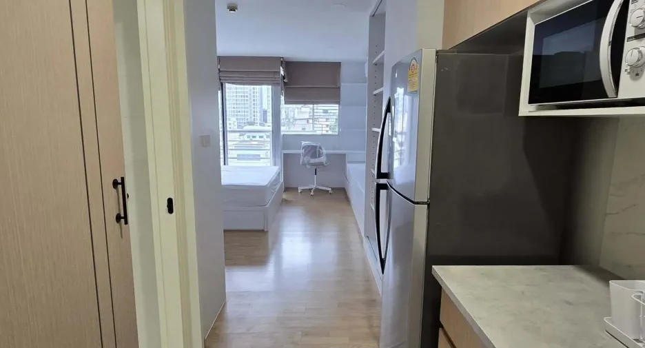 For rent studio condo in Phra Khanong, Bangkok