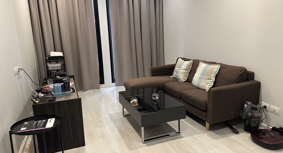 Wohnung zur Miete mit 2 Zimmer in Pathum Wan, Bangkok