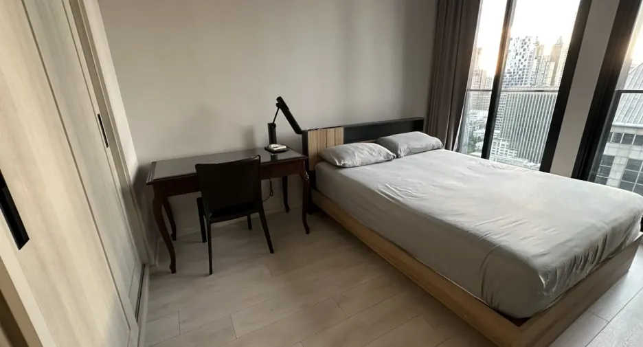Wohnung zur Miete mit 2 Zimmer in Pathum Wan, Bangkok