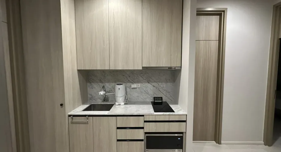 Wohnung zur Miete mit 2 Zimmer in Pathum Wan, Bangkok