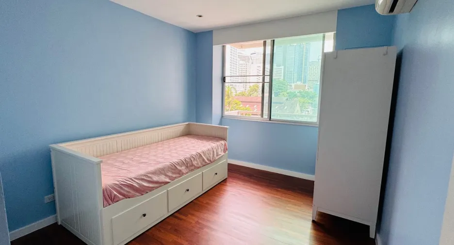 Wohnung zur Miete mit 2 Zimmer in Pathum Wan, Bangkok