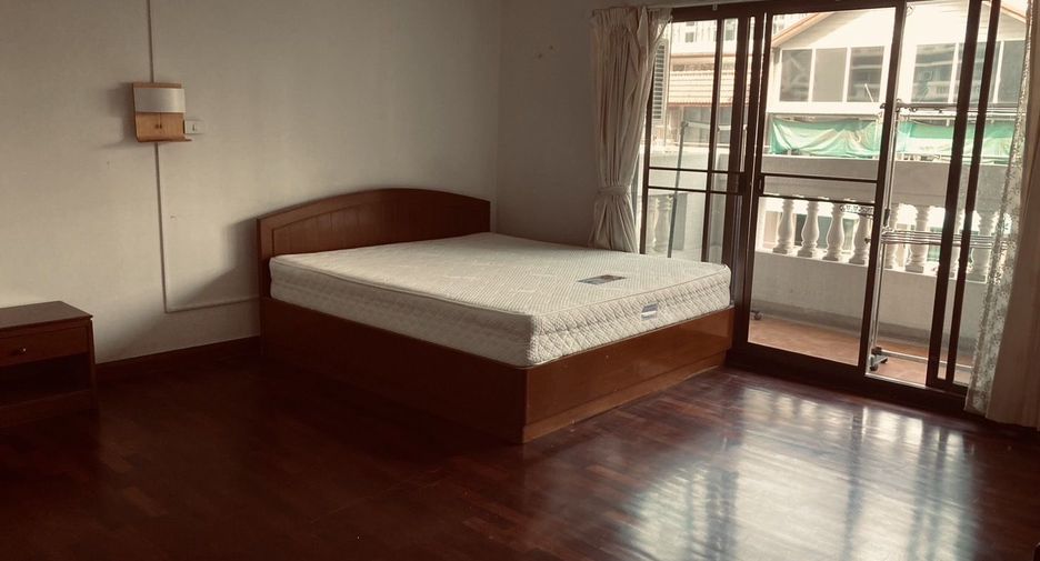 Apartment zur Miete mit 3 Zimmer in Watthana, Bangkok