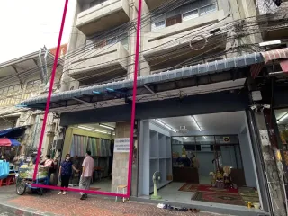 For rent 2 bedrooms retail Space in Samphanthawong, Bangkok