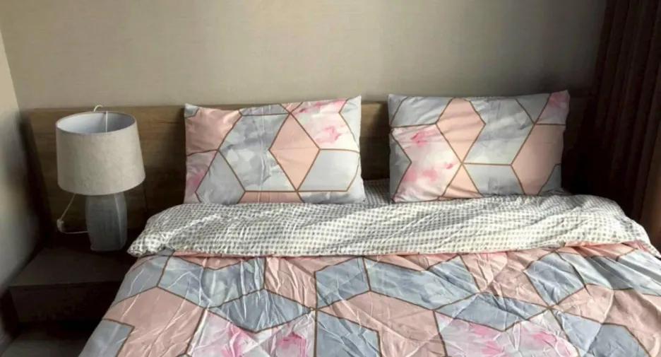 For rent 1 bed condo in Phra Khanong, Bangkok