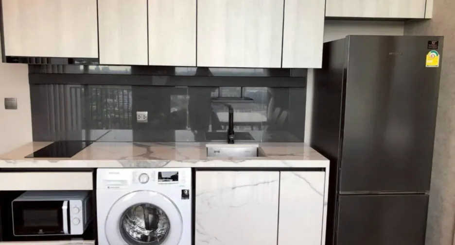 For rent 1 bed condo in Phra Khanong, Bangkok