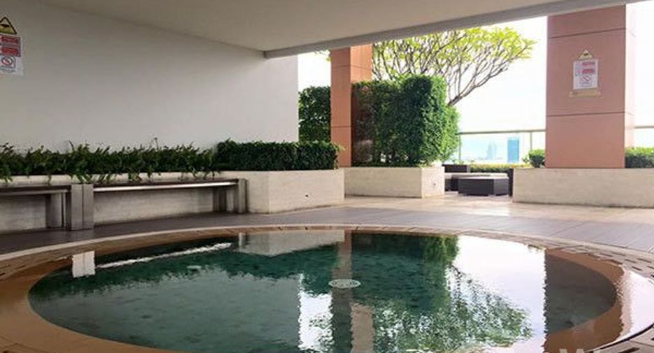 For rent 2 bedrooms condo in Sathon, Bangkok
