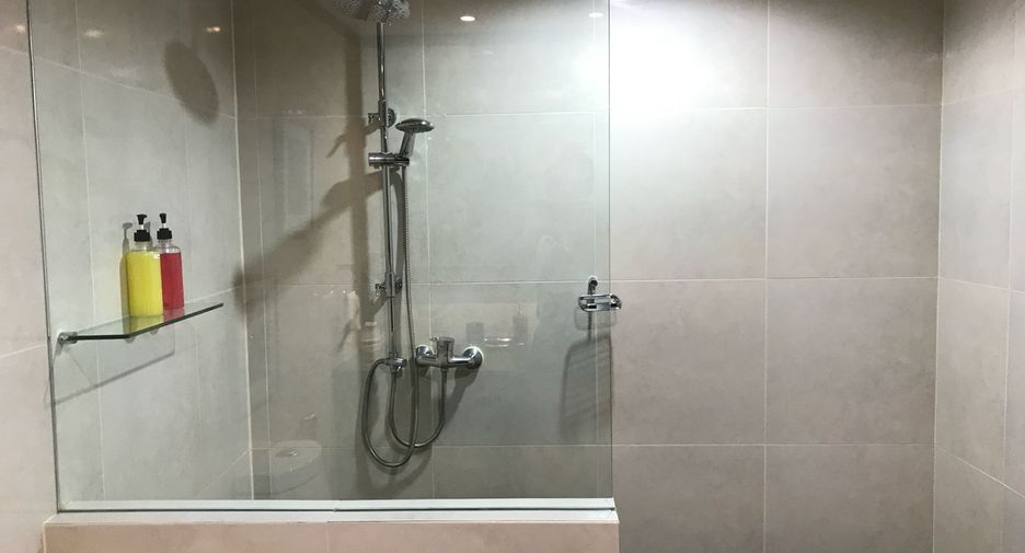 For rent 1 bed condo in Bang Rak, Bangkok