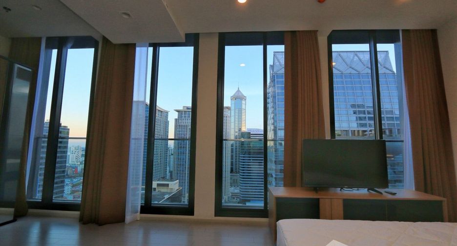 Wohnung zur Miete mit 2 Zimmer in Pathum Wan, Bangkok
