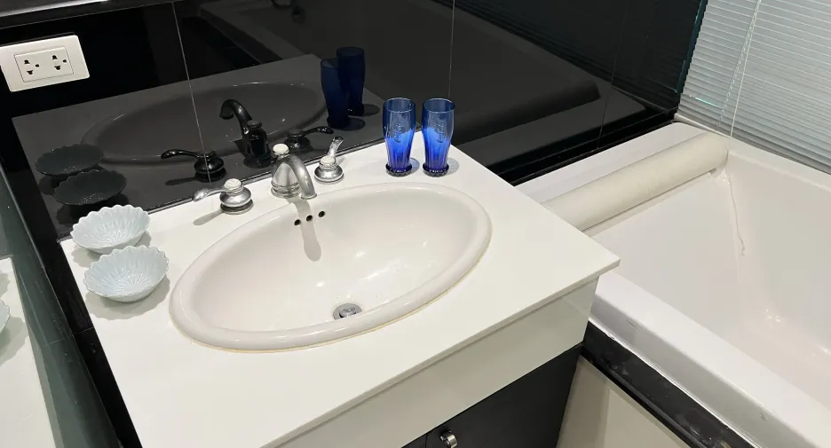 For rent studio condo in Pathum Wan, Bangkok