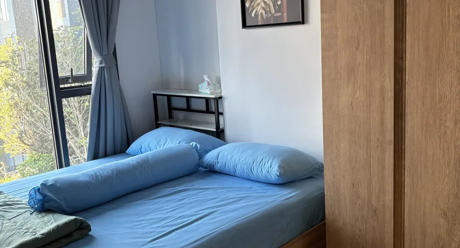 For rent 2 bedrooms condo in Din Daeng, Bangkok