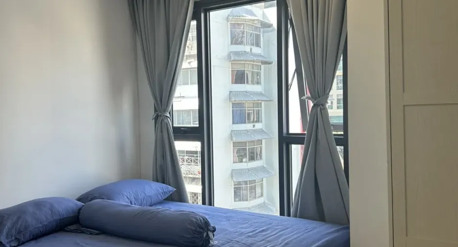 For rent 2 bedrooms condo in Din Daeng, Bangkok