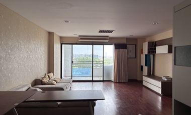 À louer 2 chambres condo à Bang Na, Bangkok