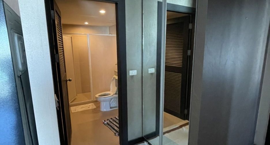 For rent 2 bedrooms condo in Phaya Thai, Bangkok