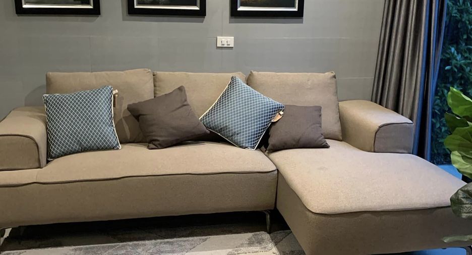 For rent 3 ベッドルーム townhouse in Saphan Sung, Bangkok