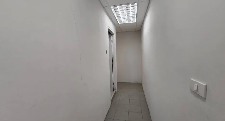 Аренда торговое помещение в Щаттхана, Бангкок