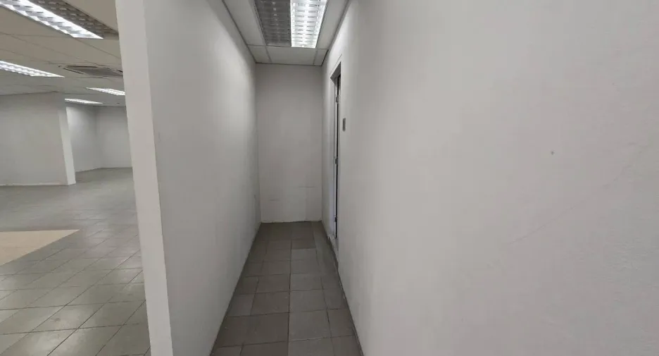 Аренда торговое помещение в Щаттхана, Бангкок