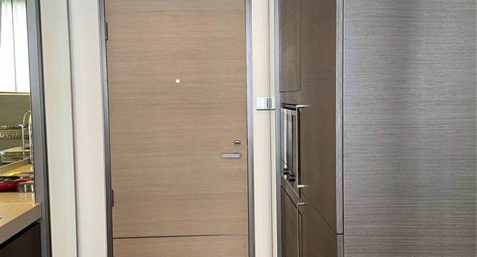 For rent 1 bed condo in Pathum Wan, Bangkok