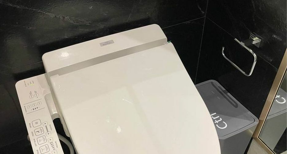 For rent 1 bed condo in Pathum Wan, Bangkok