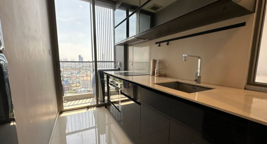For rent 2 bedrooms condo in Sathon, Bangkok