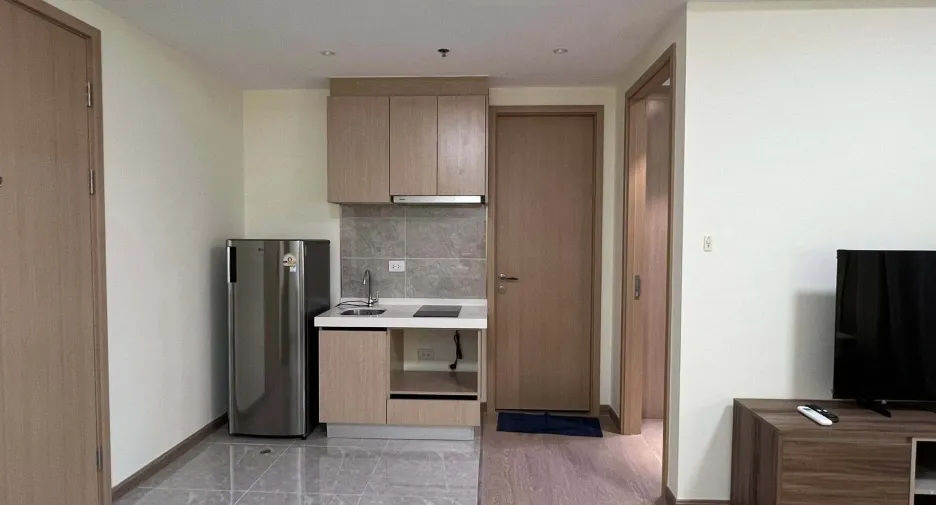 For rent 1 bed condo in Yan Nawa, Bangkok