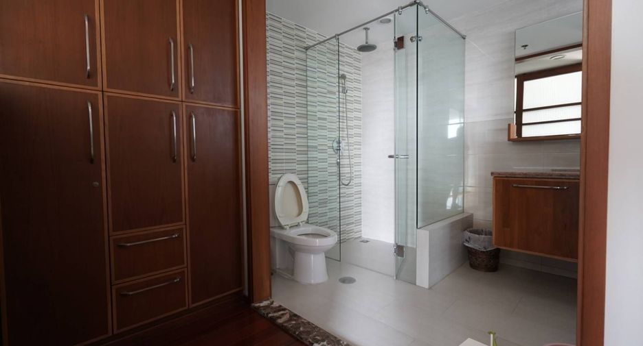 ให้เช่า 2 ห้องนอน คอนโด ใน วัฒนา, กรุงเทพฯ