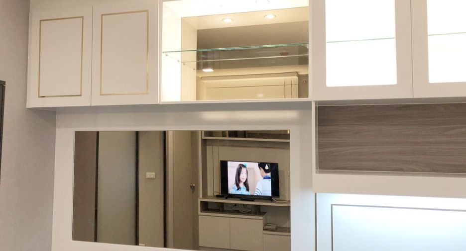 For rent 1 bed condo in Phra Khanong, Bangkok