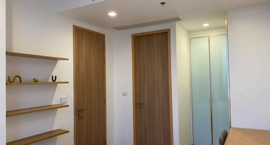 For rent 2 bedrooms condo in Watthana, Bangkok
