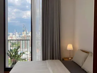 For rent 2 bedrooms condo in Watthana, Bangkok