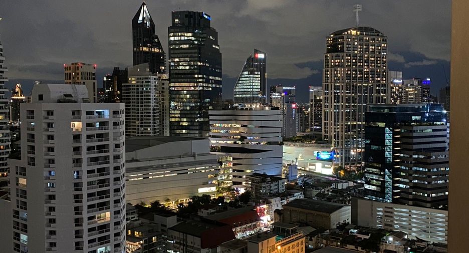 For rent 2 ベッドルーム condo in Watthana, Bangkok