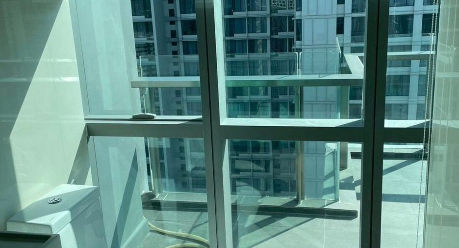 For rent 1 bed condo in Watthana, Bangkok