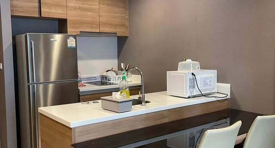 For rent 1 bed condo in Huai Khwang, Bangkok