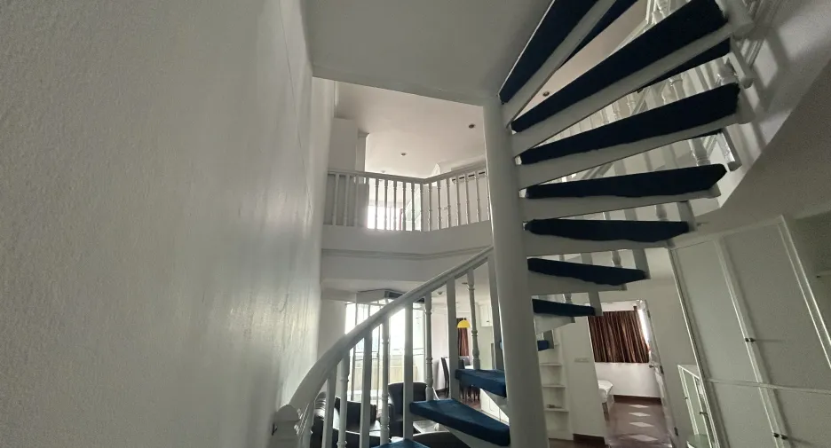 For rent 3 bedrooms condo in Watthana, Bangkok