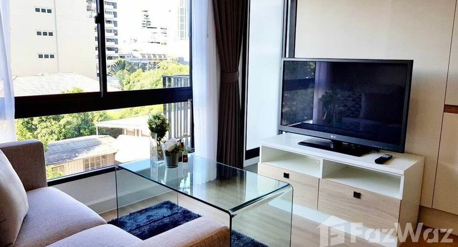 For rent 1 bed condo in Khlong Toei, Bangkok