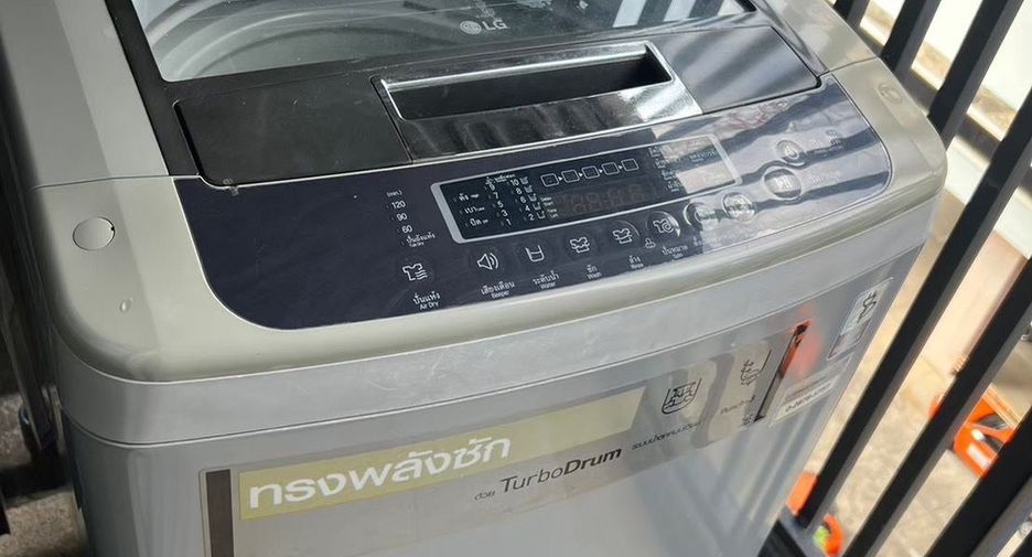 For rent 1 bed condo in Yan Nawa, Bangkok