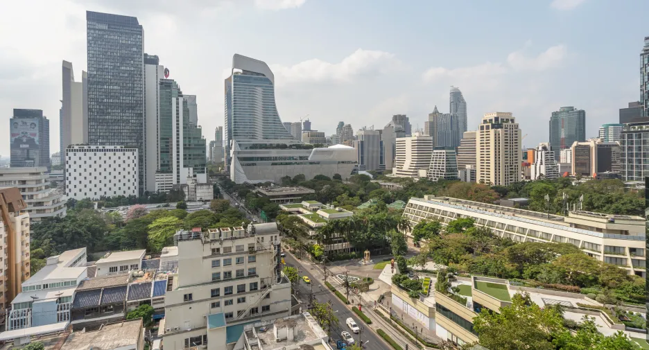 For rent 2 bedrooms condo in Pathum Wan, Bangkok