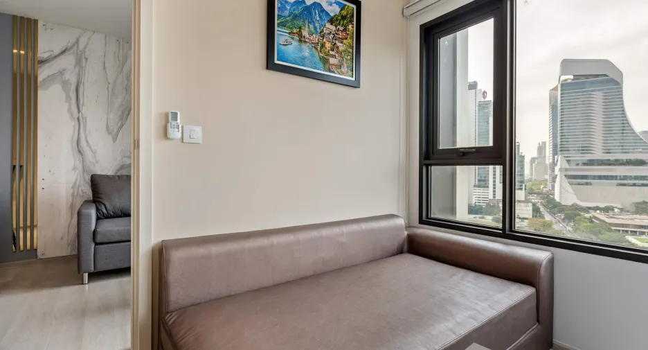 For rent 2 bedrooms condo in Pathum Wan, Bangkok