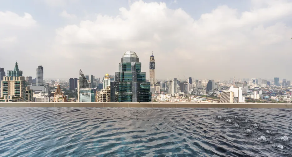 For rent 2 bedrooms condo in Pathum Wan, Bangkok