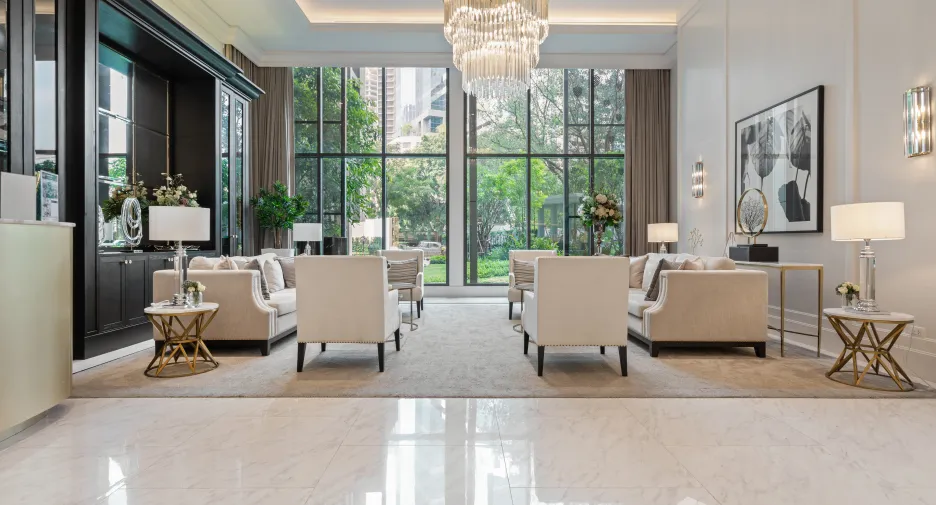For rent 2 bedrooms condo in Pathum Wan, Bangkok