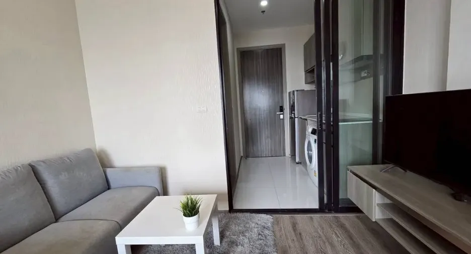 For rent studio condo in Watthana, Bangkok