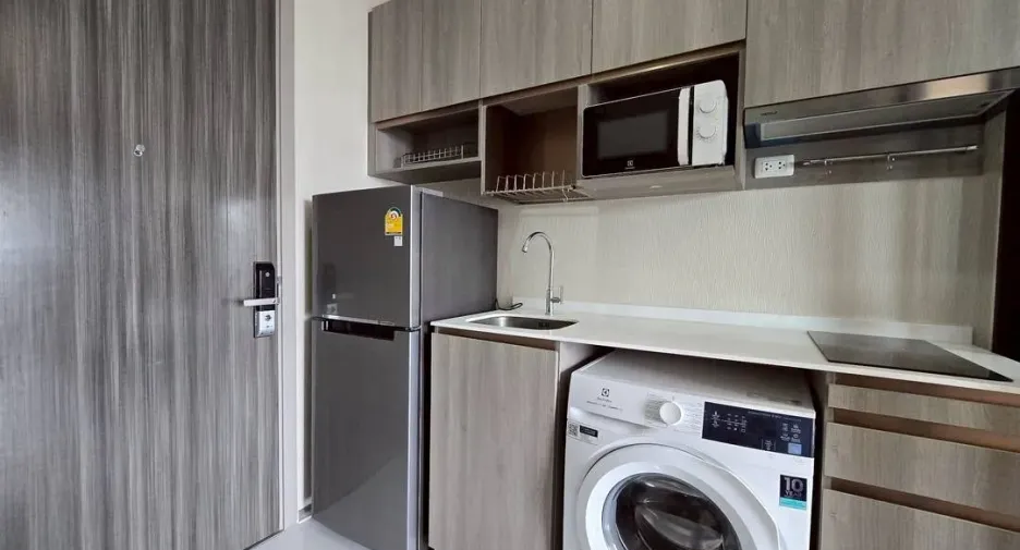 For rent studio condo in Watthana, Bangkok