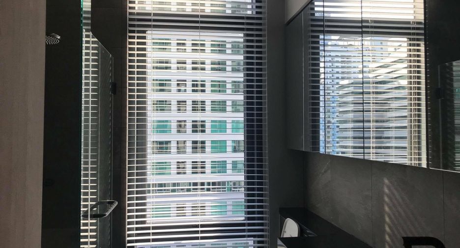 À louer 2 chambres condo à Watthana, Bangkok