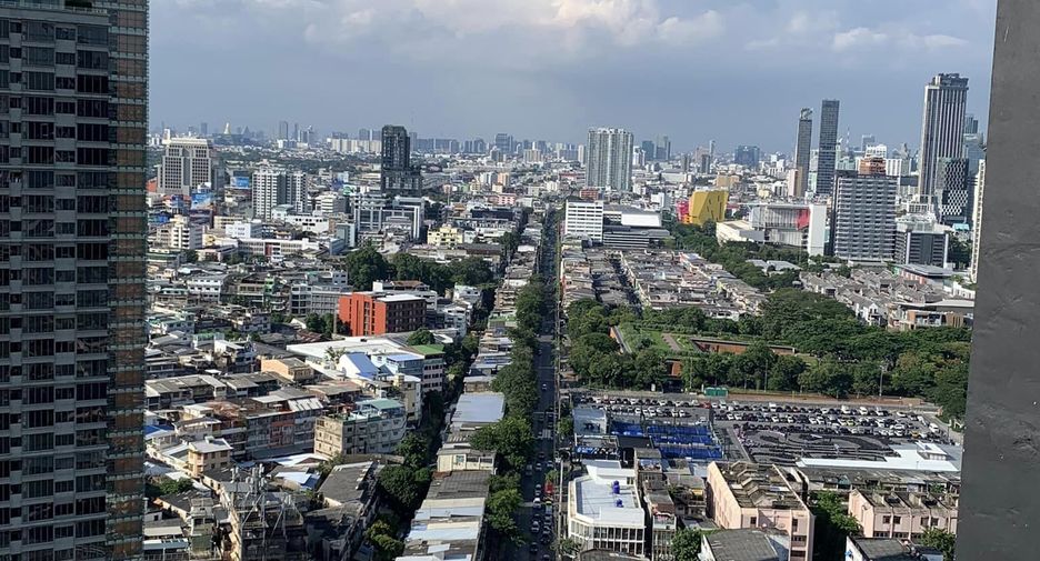 For rent 1 bed condo in Bang Rak, Bangkok