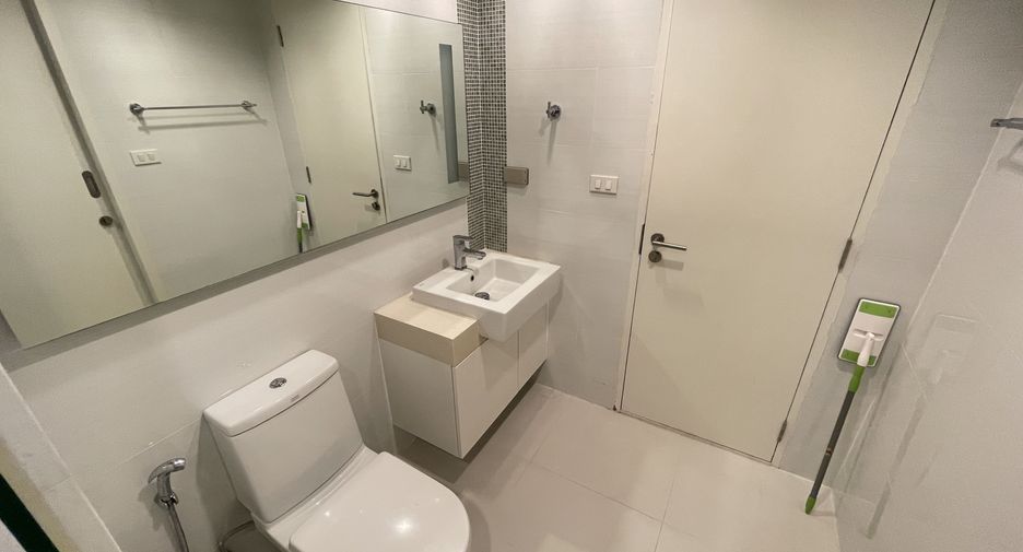 For rent 1 bed condo in Sathon, Bangkok