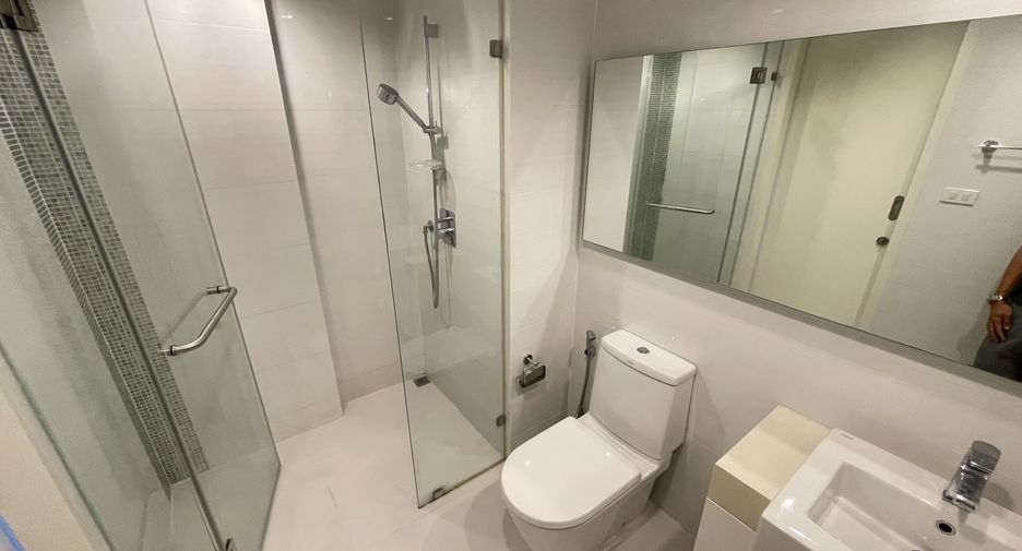For rent 1 bed condo in Sathon, Bangkok