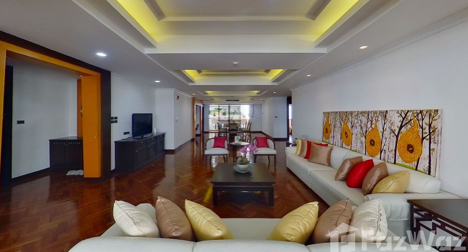 For rent 3 bedrooms condo in Watthana, Bangkok