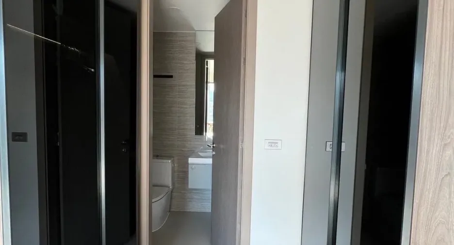 For rent 1 bed condo in Phaya Thai, Bangkok