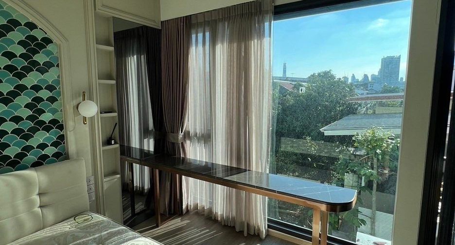 For rent 1 bed condo in Phaya Thai, Bangkok