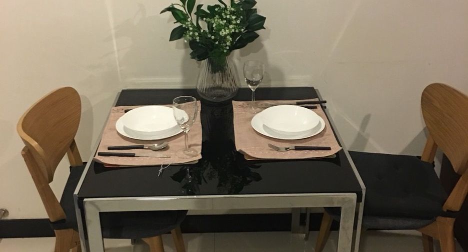 For rent 1 bed condo in Khlong Toei, Bangkok