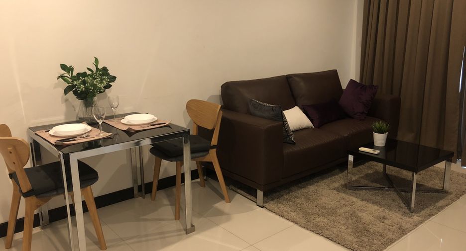 For rent 1 bed condo in Khlong Toei, Bangkok