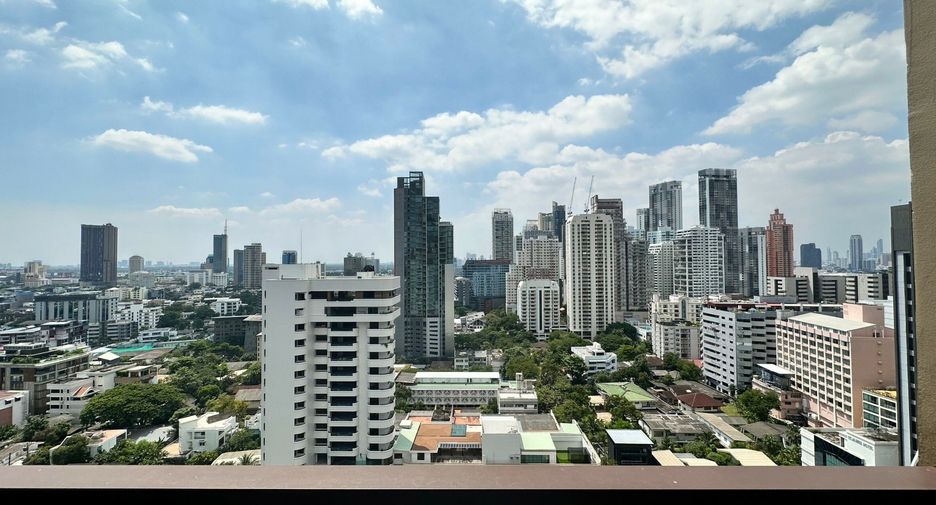 For rent 1 bed condo in Khlong Toei, Bangkok